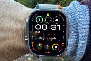 'Ghost touch' display problem afflicting some latest-gen Apple Watches